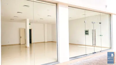 Spacious Shop Available in Bur Dubai for Rent