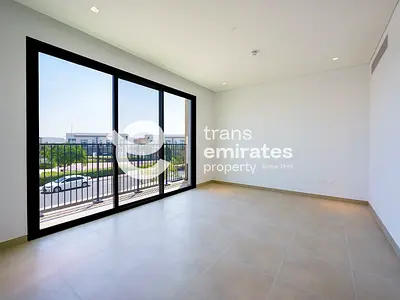 3BR Townhouse | Vacant | Double Row | Maid's Room
