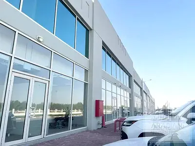 Move In Ready Showroom | DIC | Vacant