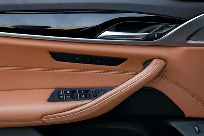 BMW 5 Series 520i, миниатюра 13
