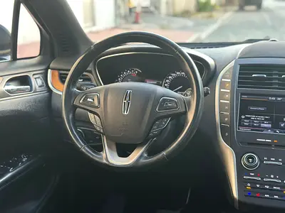 صورة 10 لـ 2015 Lincoln MKC
