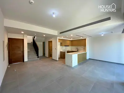 Landscaped | Close to pool and park | Vacant soon