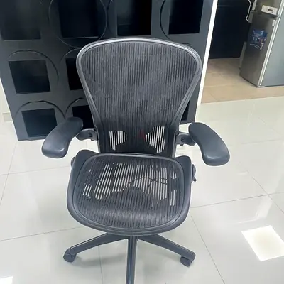 Herman Miller Aeron classic size B fully loaded