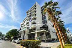 Direct Park Access | Furnished | Well Maintained
