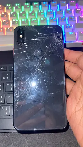 iPhone X (broken back glass) - for parts or repair