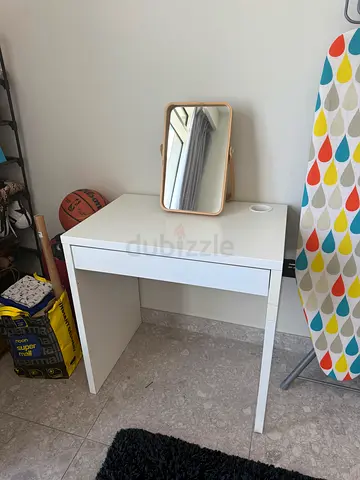 Compact white dressing table with drawer & Mirror - good condition