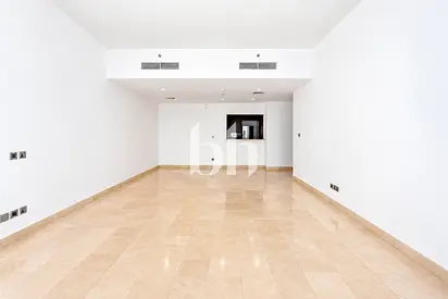 Unfurnished | Bright | Close to Metro