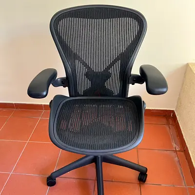Herman Miller Aeron size B fully loaded