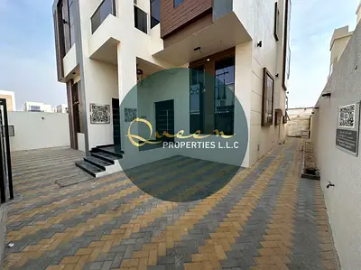 مساحة كبيرة / موقع مميز وحيوي / قريب من الخدمات والمرافق