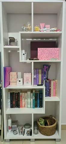Used bookshelf - white tall shelf