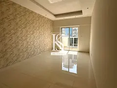 Elegant and Spacious |High Floor | Canal View
