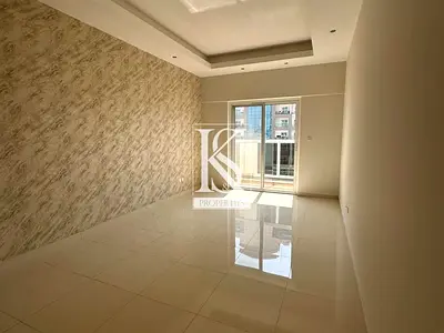 Elegant and Spacious |High Floor | Canal View