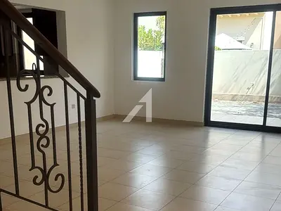 Spacious Type 3M Villa |Vacant | Near Park & Pool