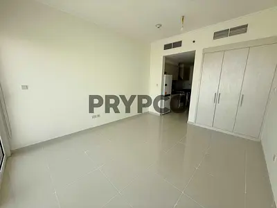 Studio with Balcony | Spacious Layout | Vacant