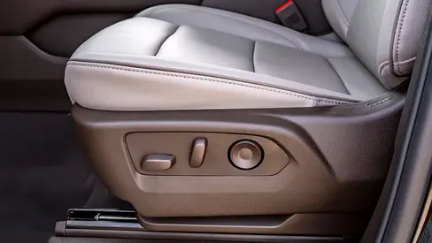 صورة 9 لـ 2026 GMC YUKON