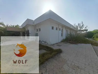 Perfect Commercial building, ideal for nursery or midical center