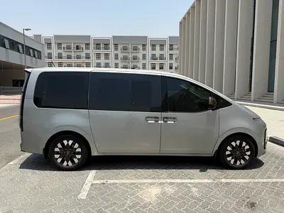 2022 Hyundai STARIA — фото 7