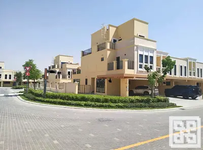 5BR + Maid | Very Close To Lagoon | Corner Unit
