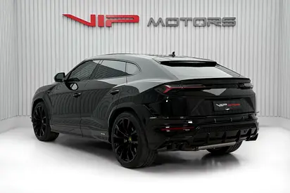 2023 Lamborghini URUS photo 6