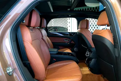 صورة 11 لـ 2017 Bentley BENTAYGA