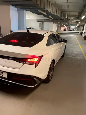 Hyundai Elantra Comfort, миниатюра 3