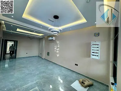 فيلا للإيجار في منطقة الزاهية  موقع مميز بجوار مسجد خلف السفير مول طابق أرضي + طابق أول + سطح.