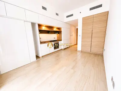 Low floor l Vacant l Unfurnished