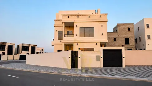 فيلا للبيع في الحليو 2 | 5 غرف ماستر | مسبح | شامل رسوم التسجيل والتمليك