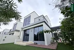 Community Expert | Semi Detached | Park Facing