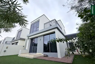 Community Expert | Semi Detached | Park Facing
