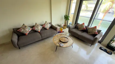 5-Seater Sofa for Sale - AED 2000 from Jaddaf