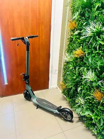 Used electric scooter in good condition