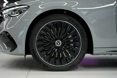 Mercedes-Benz E-Class E 300, миниатюра 7