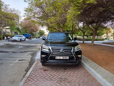 2015 Lexus GX460 - 4.6L V8 - UAE spec - Platinum – Full Option - Excellent condition
