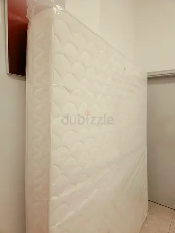 King size home centre foam mattress 180x200cm