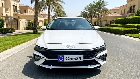 2025 Hyundai ELANTRA 照片 2