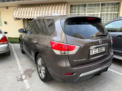 2015 Nissan PATHFINDER 照片 2