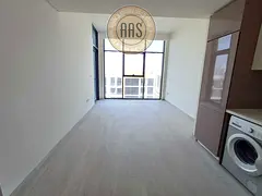 Luxurious 1BHK with fully fitted kitchen only 70k ready to move
