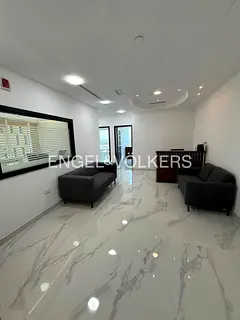 New Fit-Out | Racetrack View | Vacant