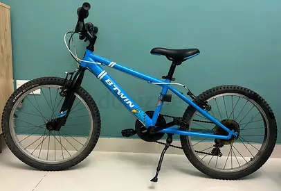 B'Twin Racingboy 320 20-inch kids bike