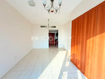 HIGH FLOOR | STUDIO | OPEN VIEW | SPACIOUS