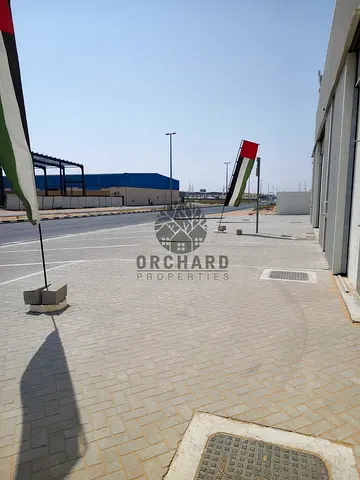 High power warehouse 4000 sqft 52 kw power rent 225k