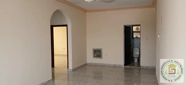 شقة مكونة من غرفتي نوم وصالة مع 3 حمامات متاحة للإيجار السنوي.