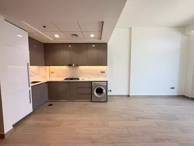 BIG SIZE // SKYLINE VIEW // 2 BR APARTMENT WITH FITTED KITCHEN