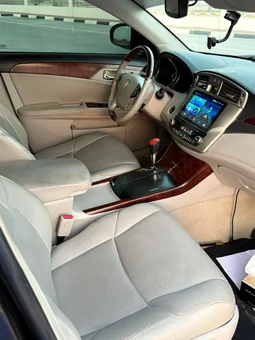 2011 Toyota AVALON 照片 6