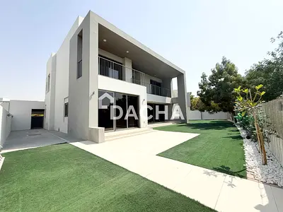 Large Plot | Greenbelt | Vacant