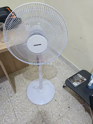 Standing pedestal fan with remote - excellent working condition, with almost 2 years of warranty