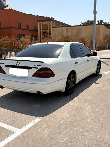 صورة 4 لـ 2004 Lexus LS-SERIES