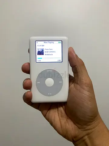 iPod Classic 4th Gen (Photo) 128GB Modded