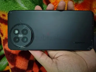 Xiaomi Civi 4 pro smartphone (used) with scuffed corners and working cameras